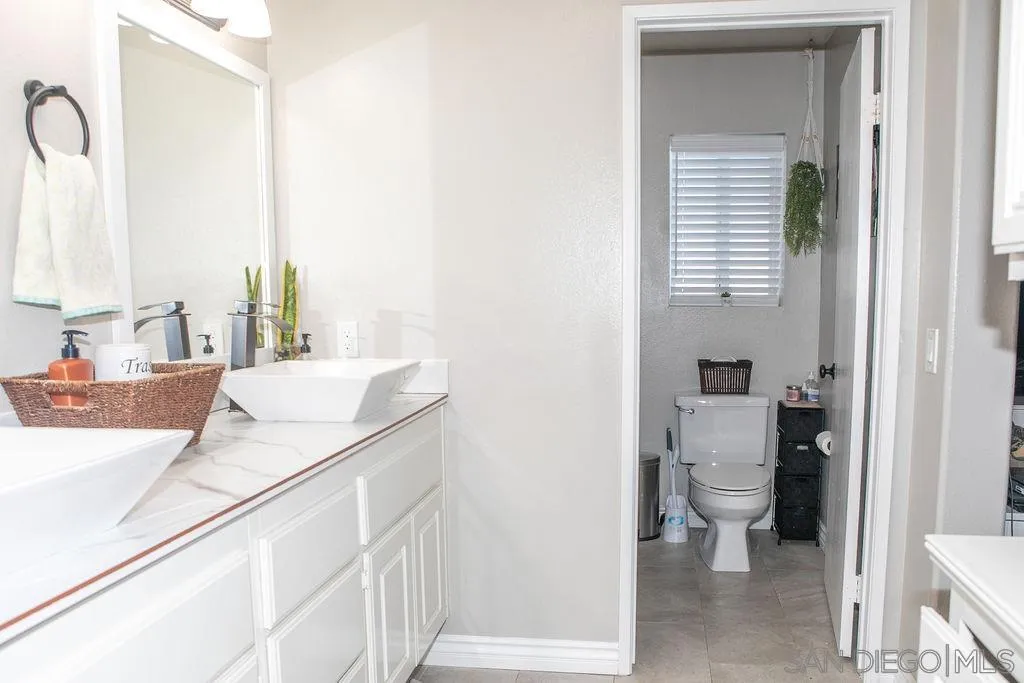 1419 Hummingbird Way