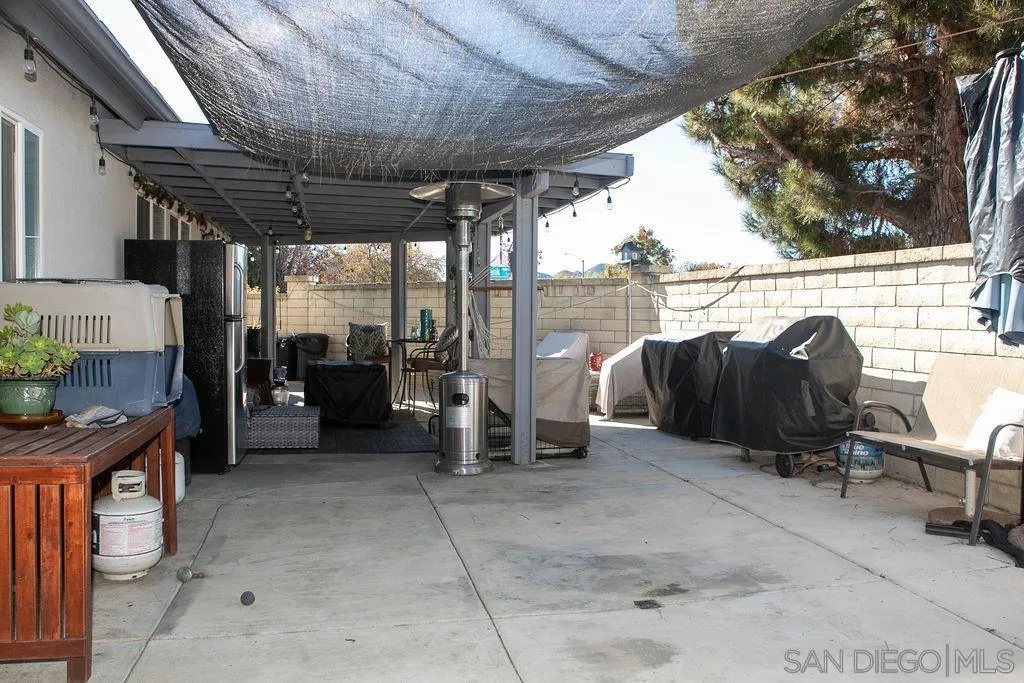 1419 Hummingbird Way