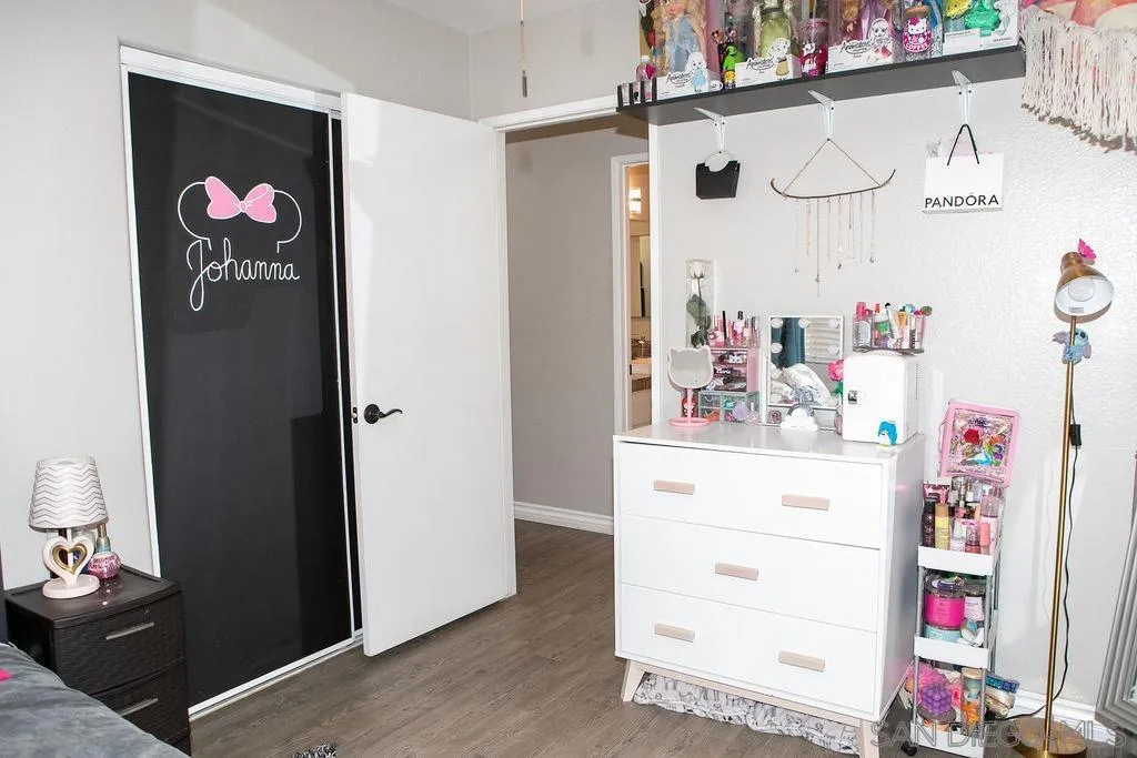 1419 Hummingbird Way