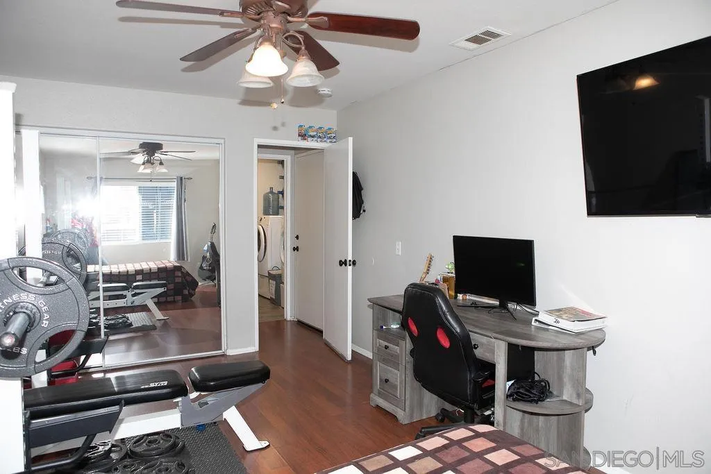 1419 Hummingbird Way