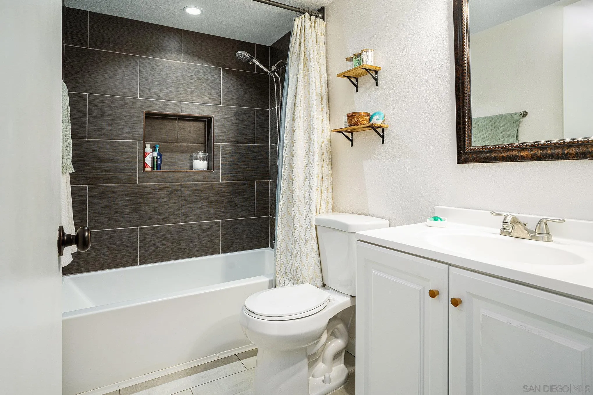 440 Citracado Pkwy Unit 14