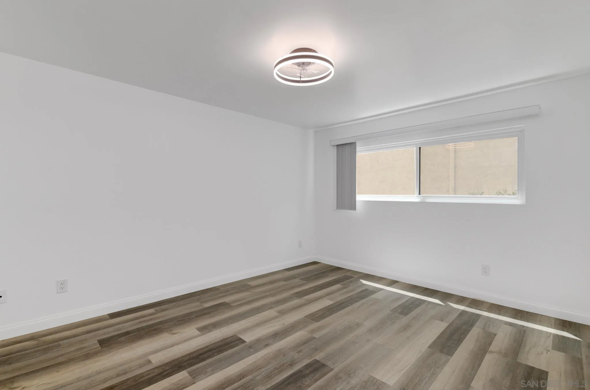 2388 Grand