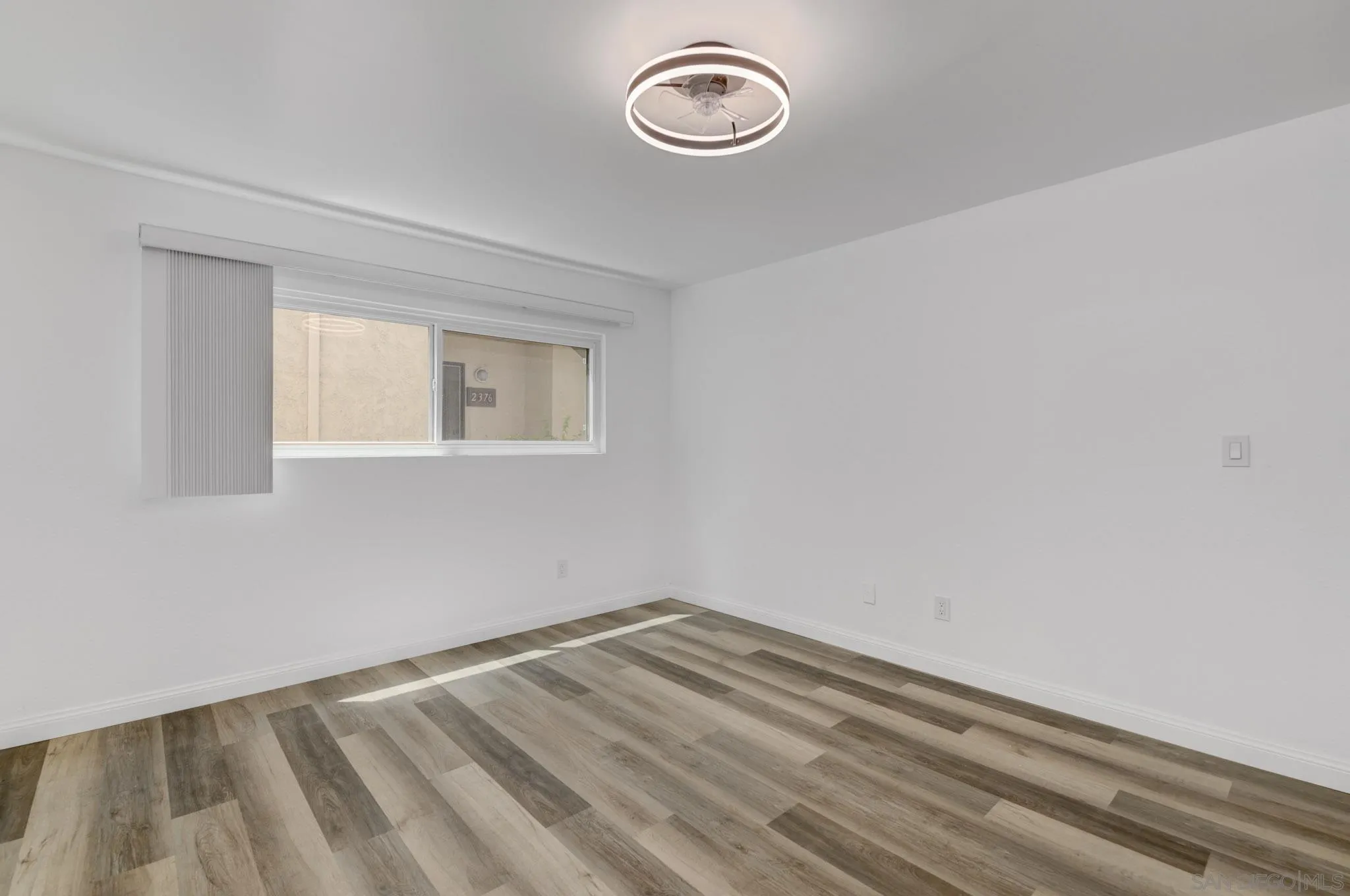 2388 Grand