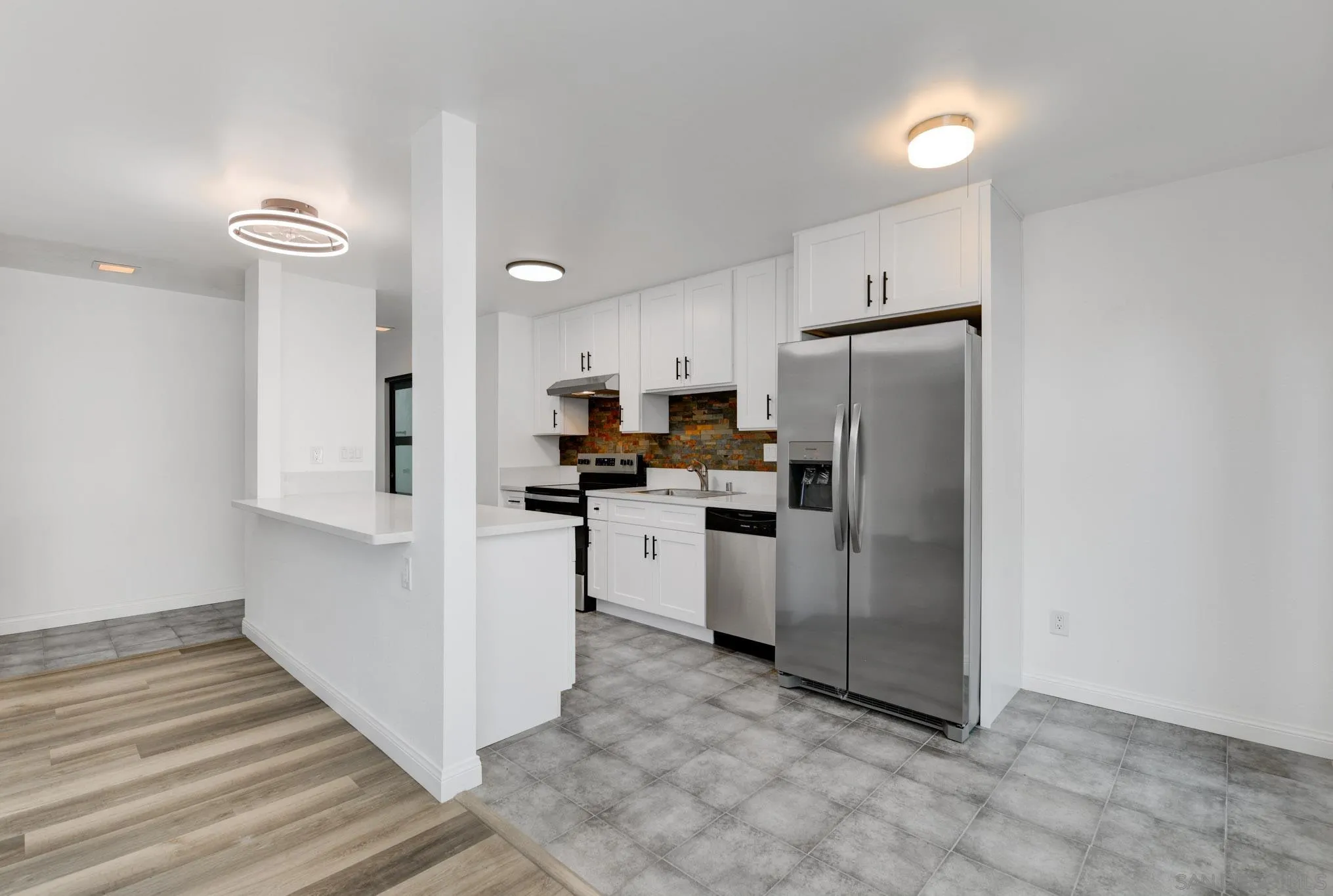 2388 Grand