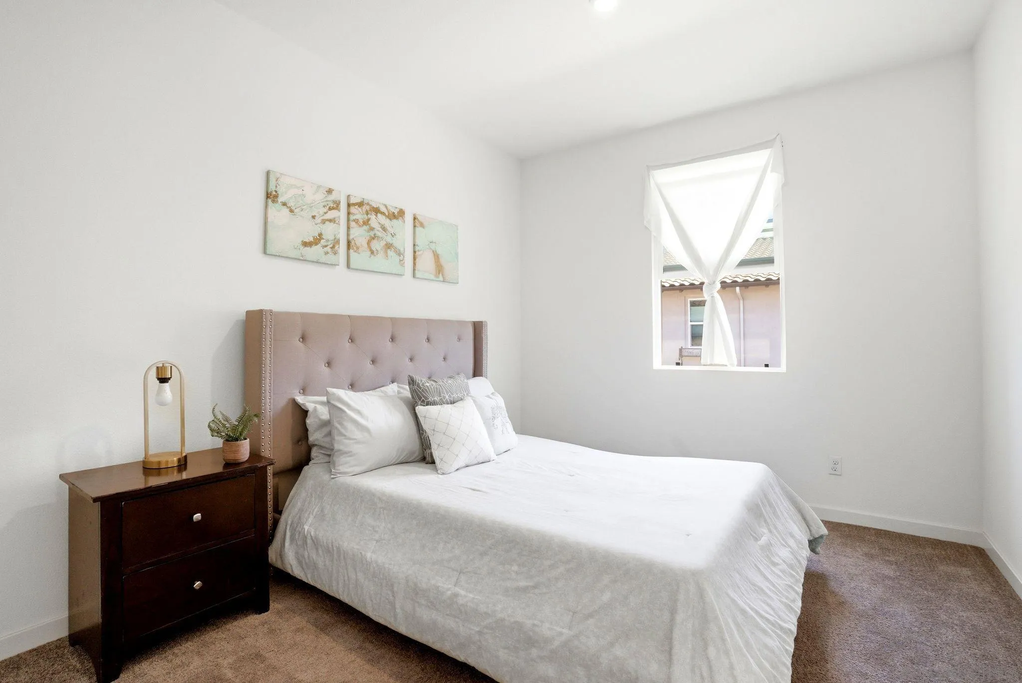 4129 Sitio Flor