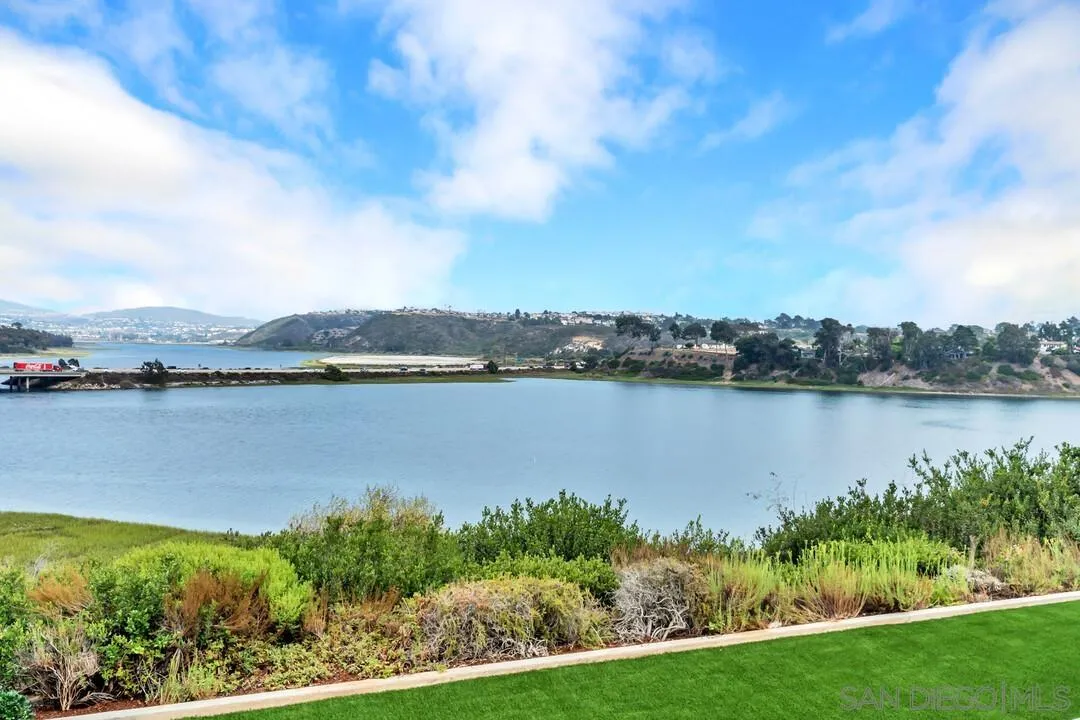7564 Navigator Cir