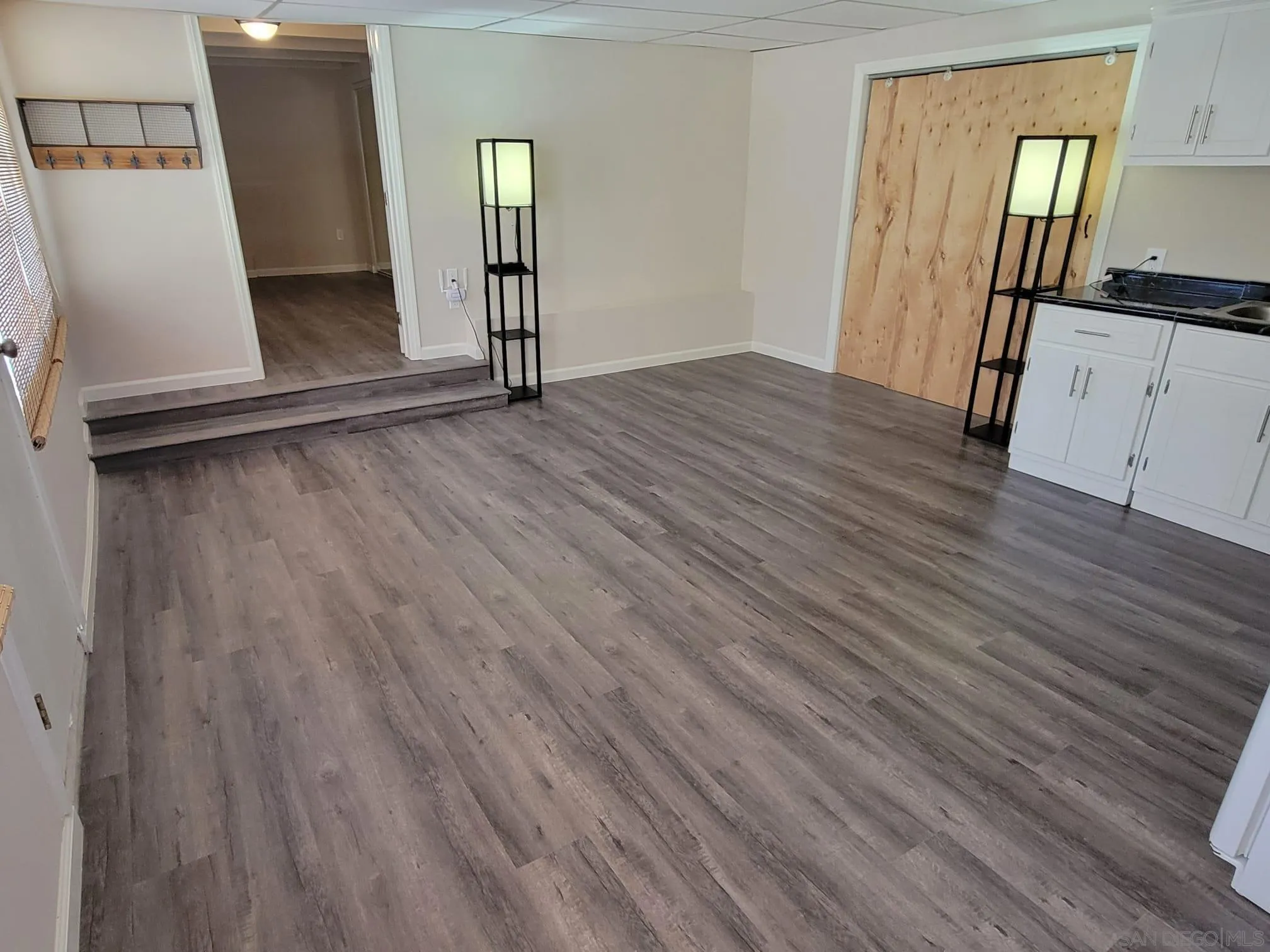 4127 Hemlock