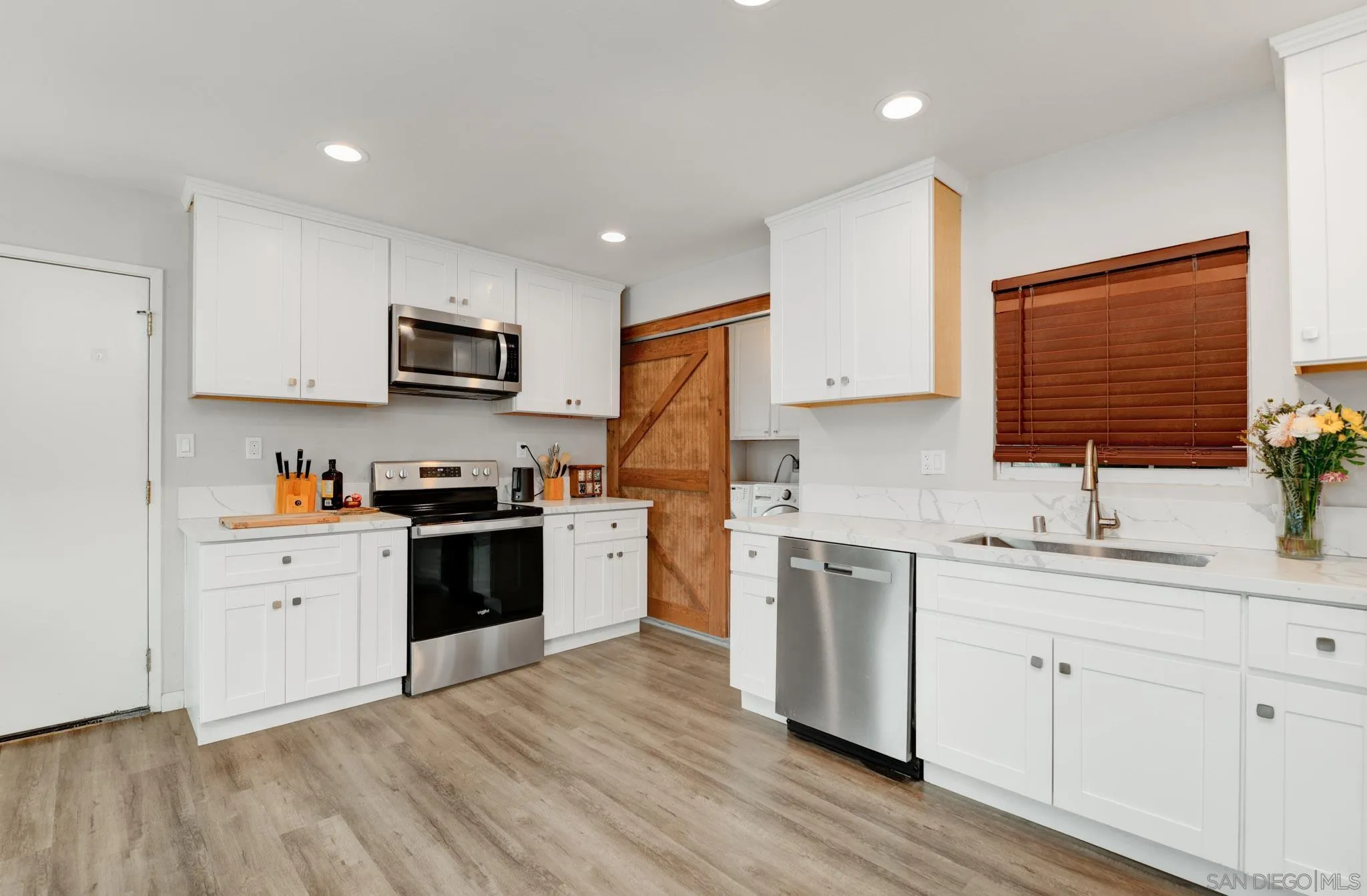 4127 Hemlock