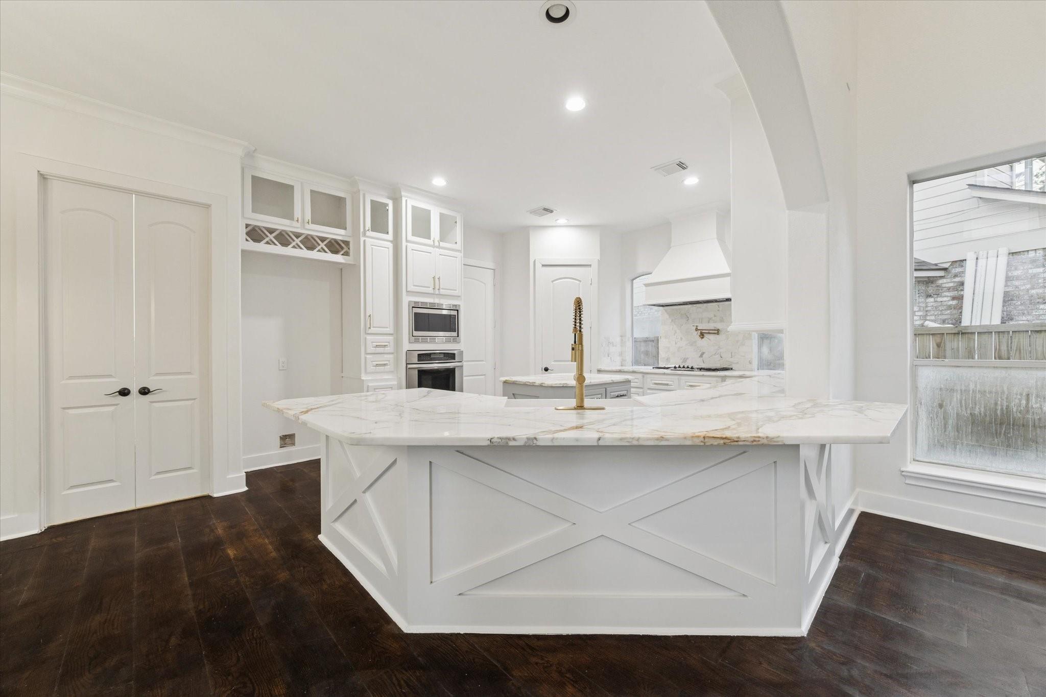 8110 Landau Park Lane