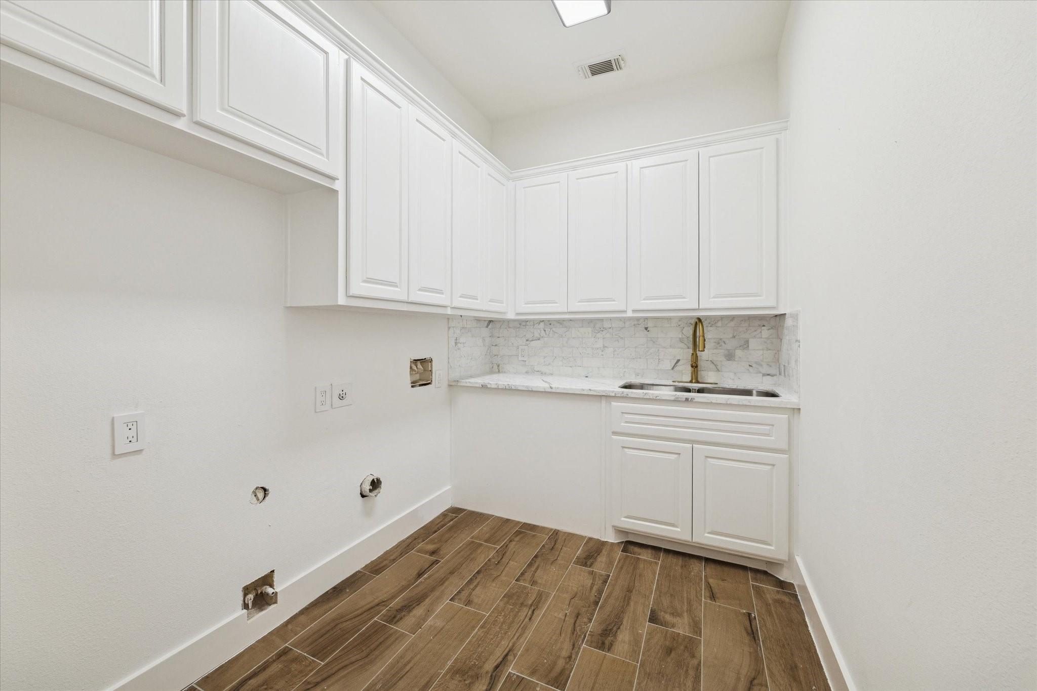 8110 Landau Park Lane