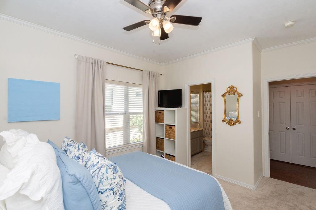 2127 Stacy Glen