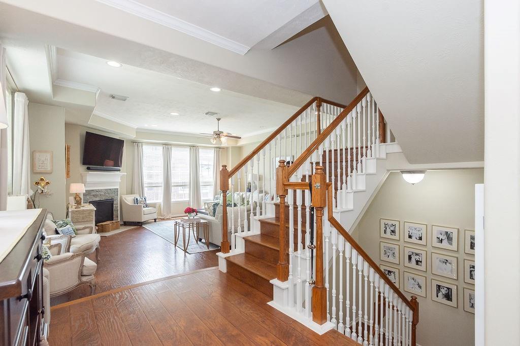 2127 Stacy Glen