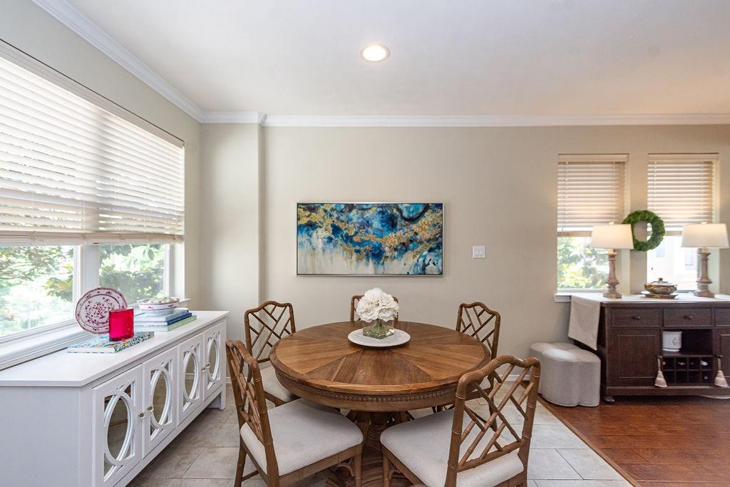 2127 Stacy Glen