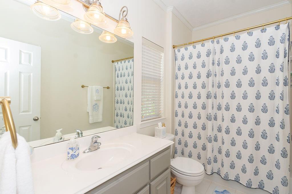 2127 Stacy Glen