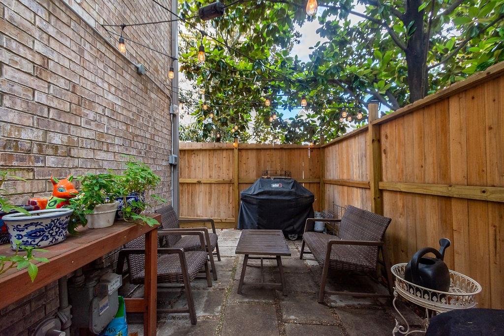 2127 Stacy Glen