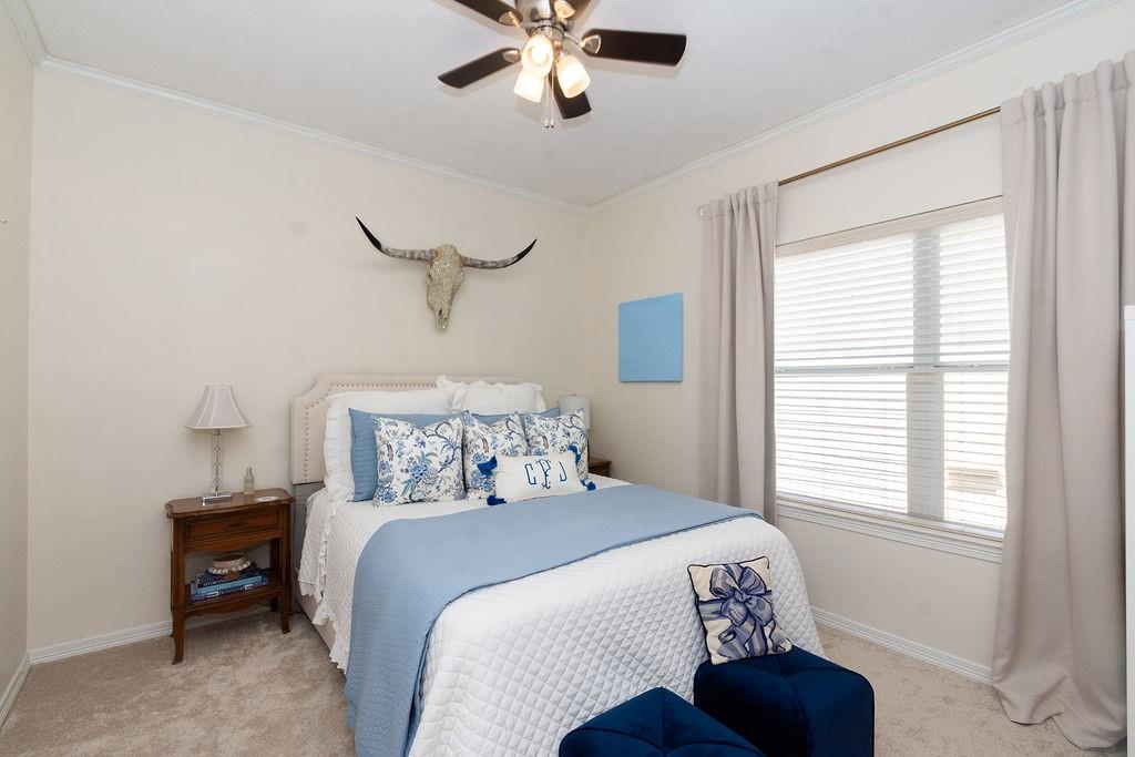 2127 Stacy Glen