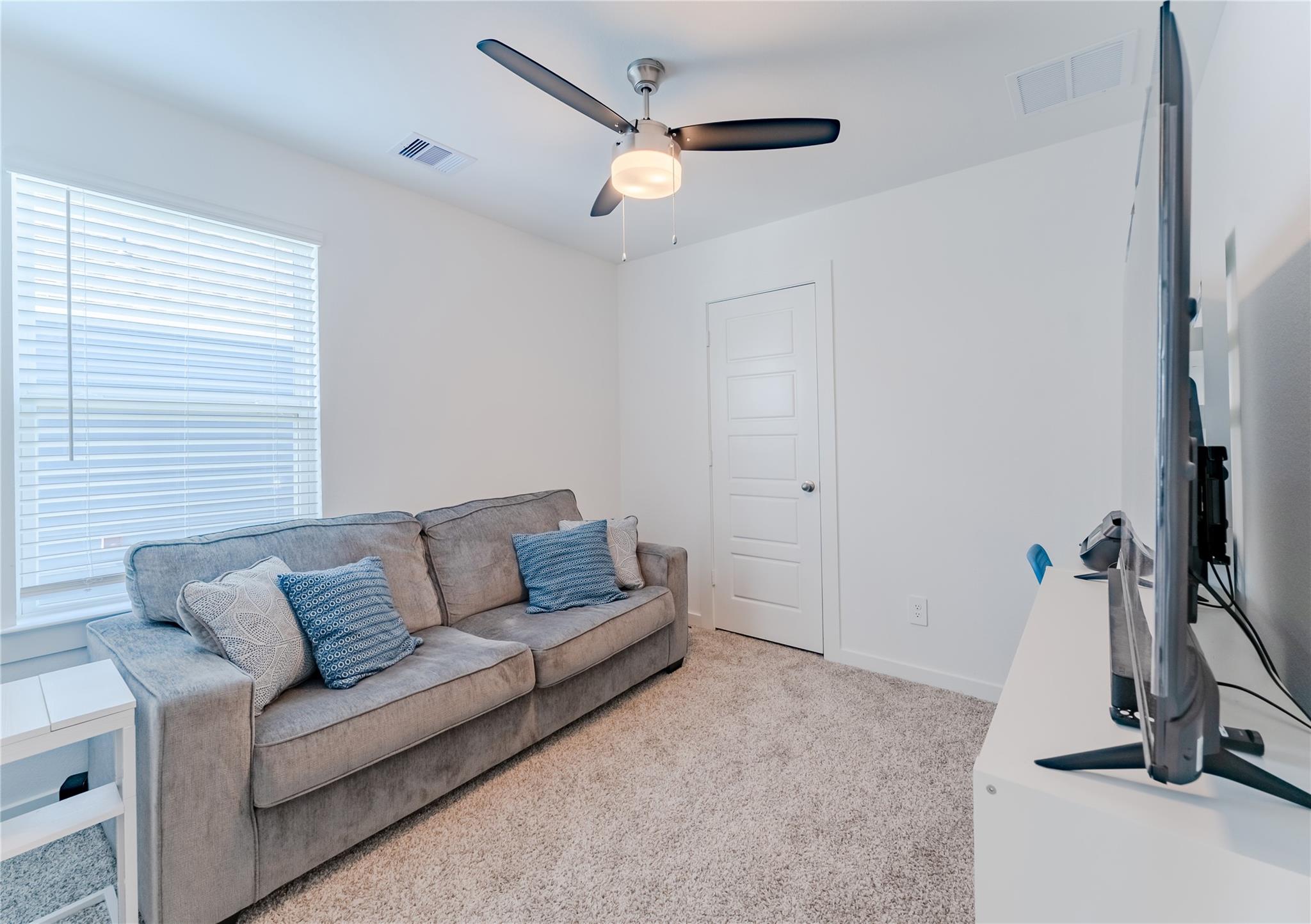10213 Berkeley Springs Trail