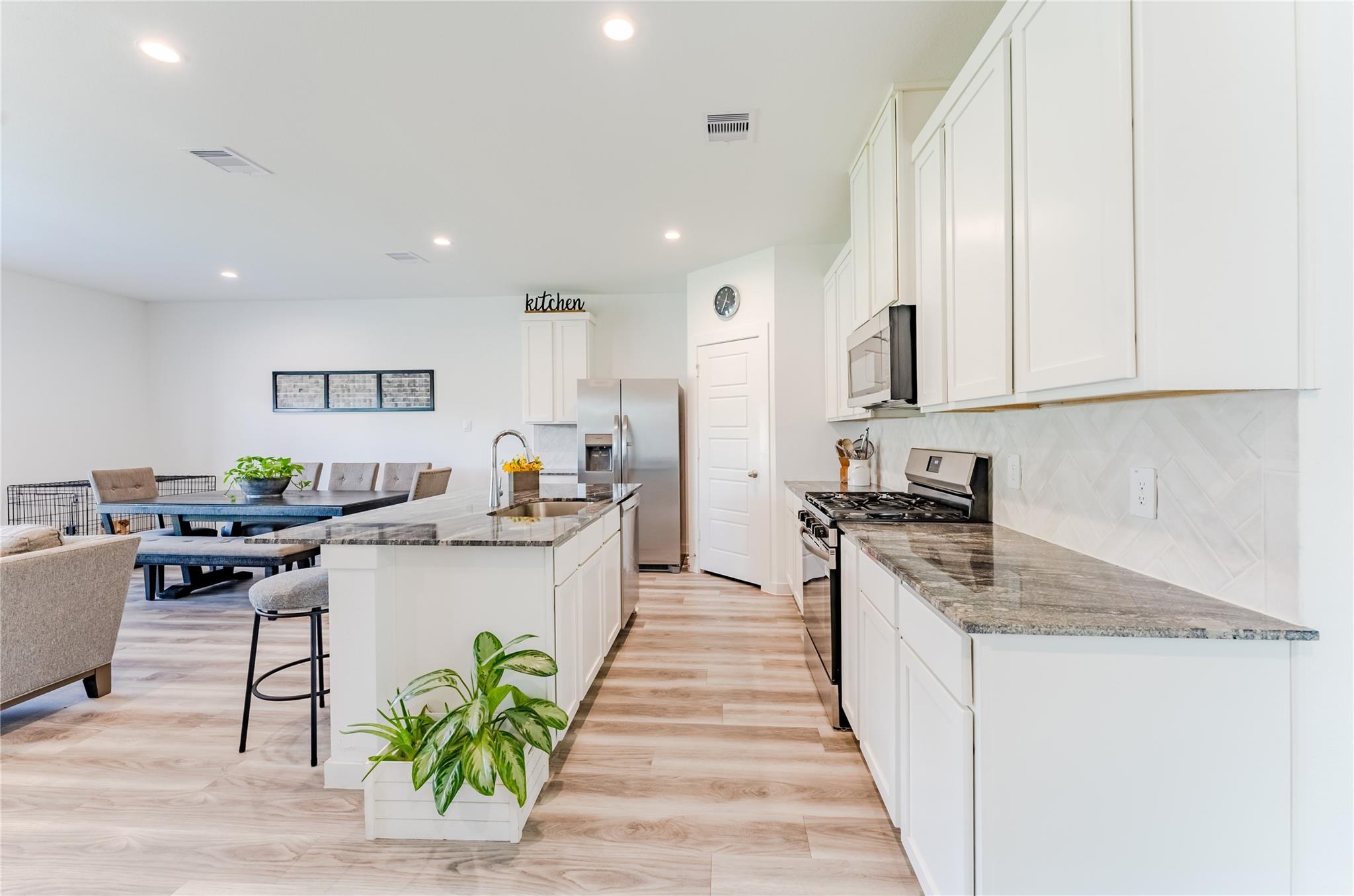 10213 Berkeley Springs Trail