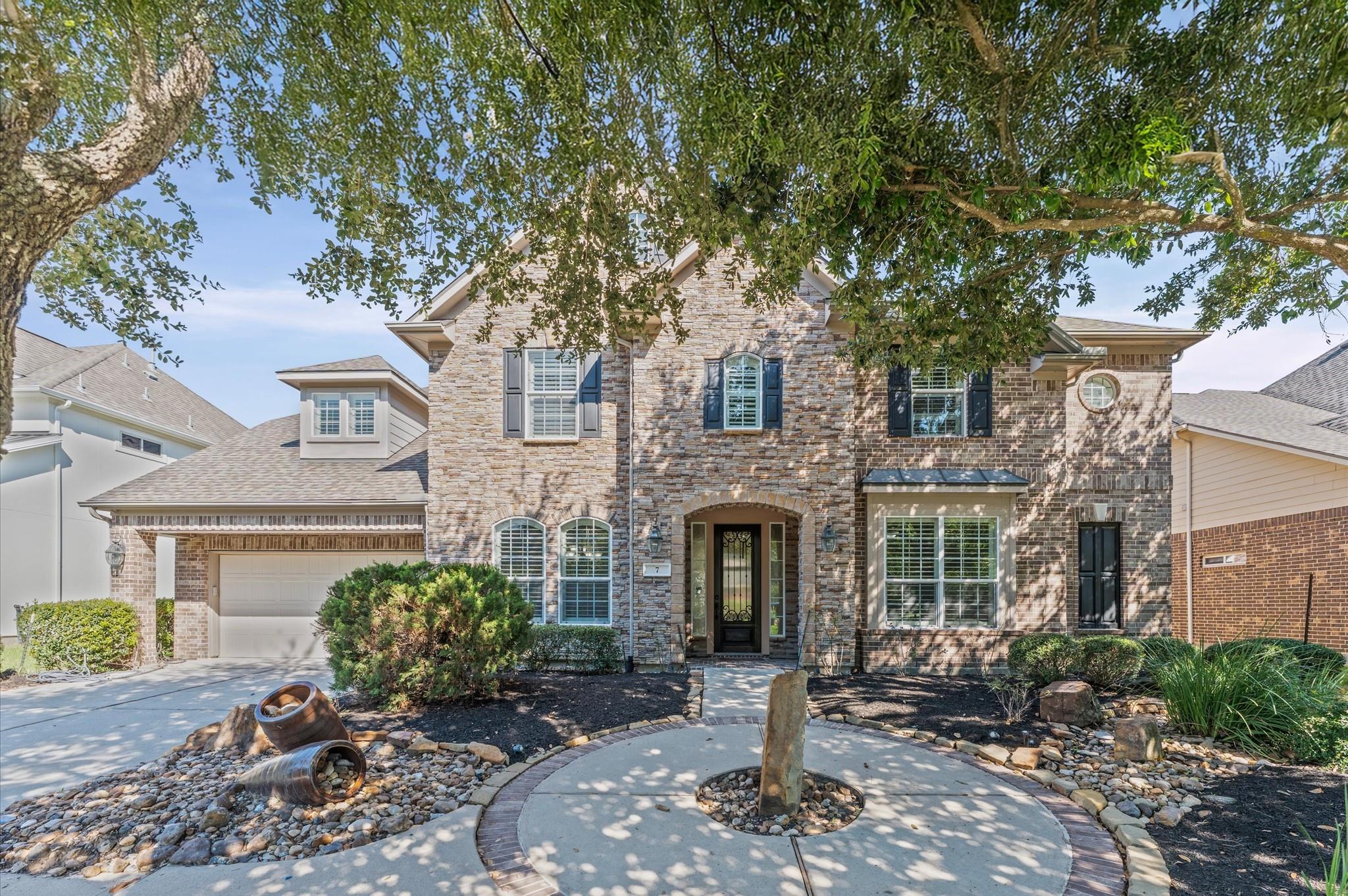 7 N Beech Springs Circle