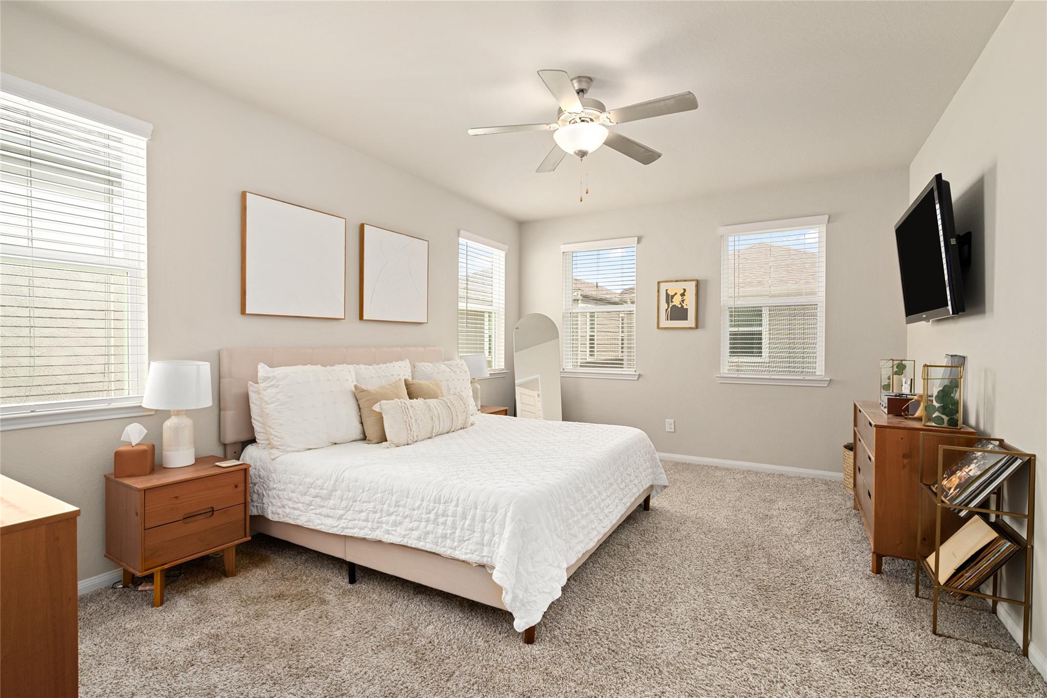 1524 Lakeline Oak Drive