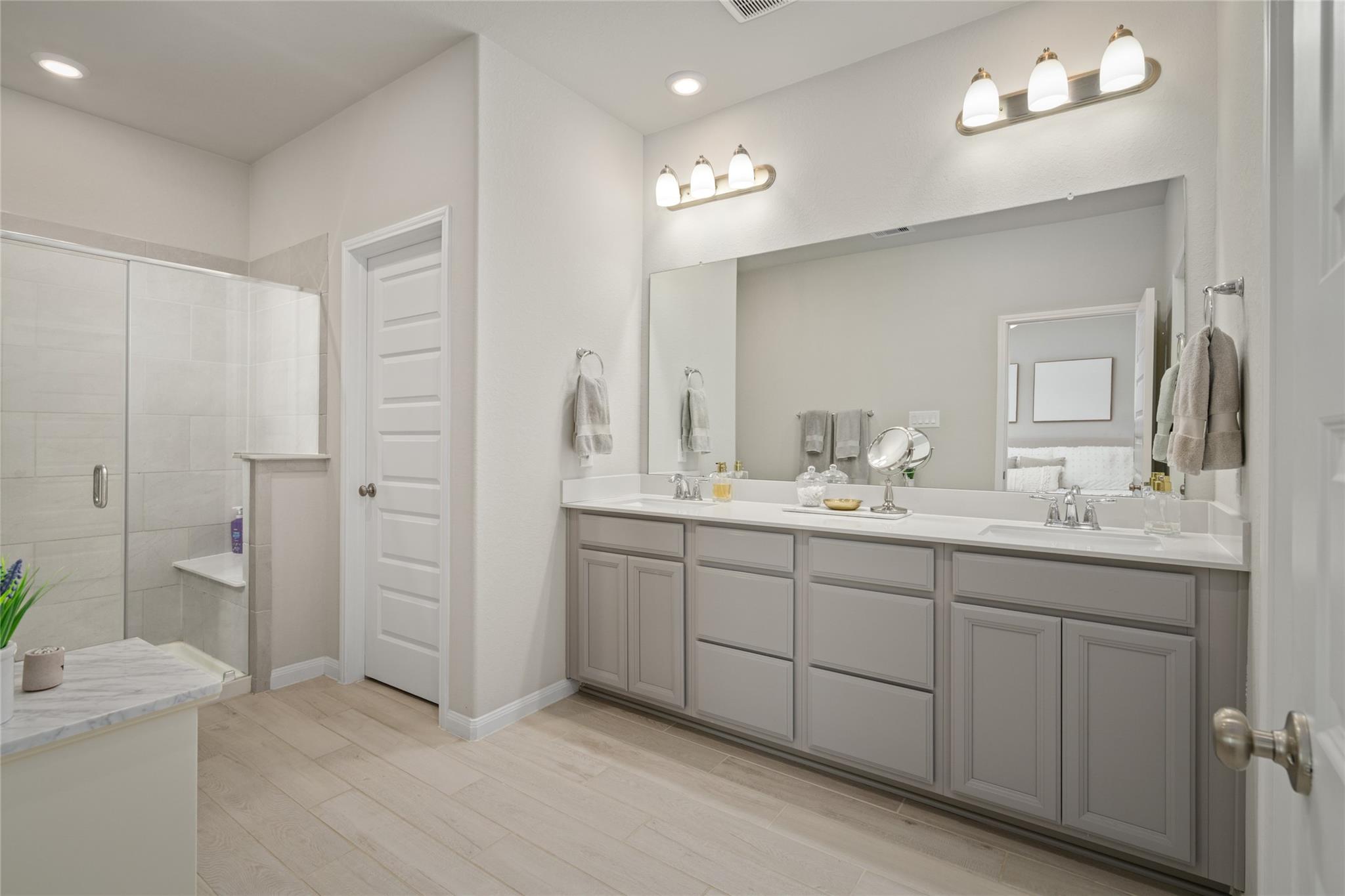 1524 Lakeline Oak Drive