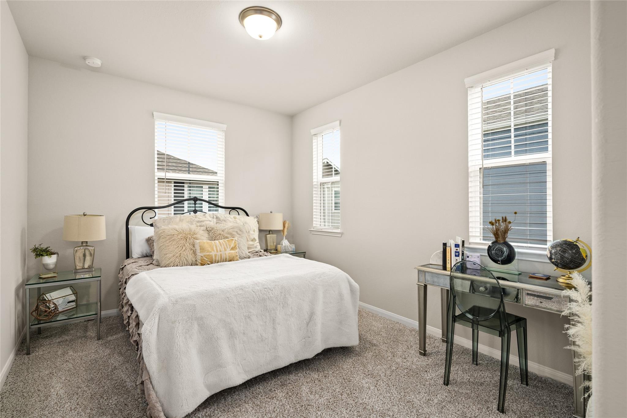 1524 Lakeline Oak Drive