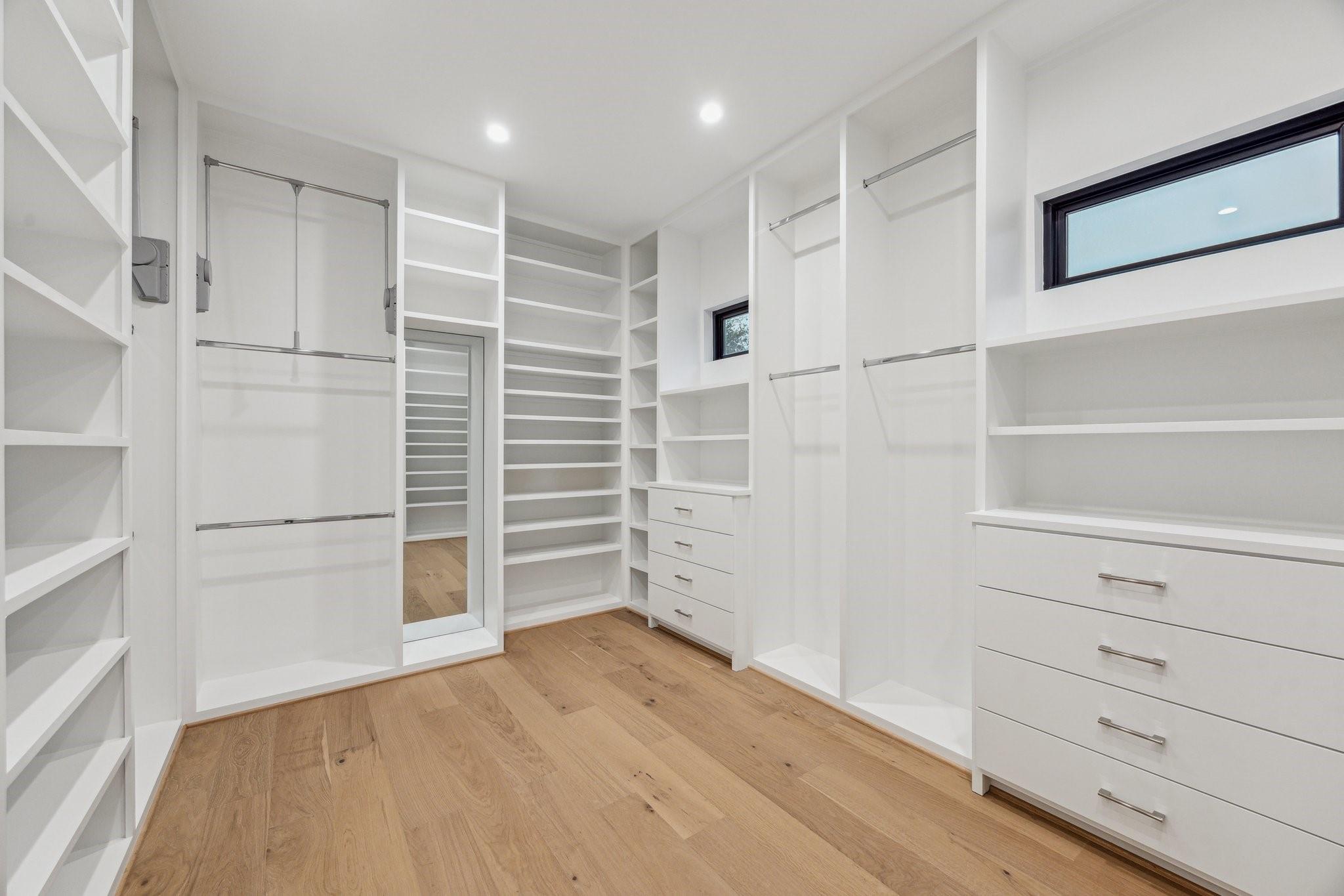 1310 Willard