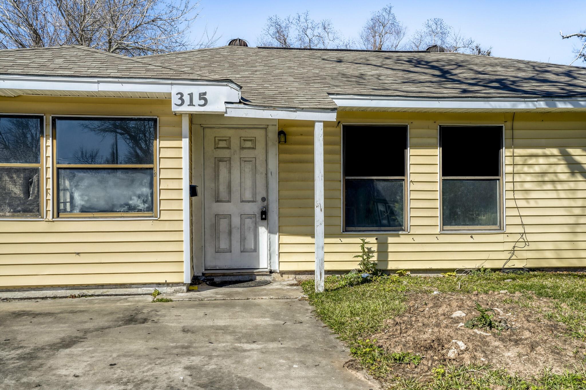 315 Acacia Street