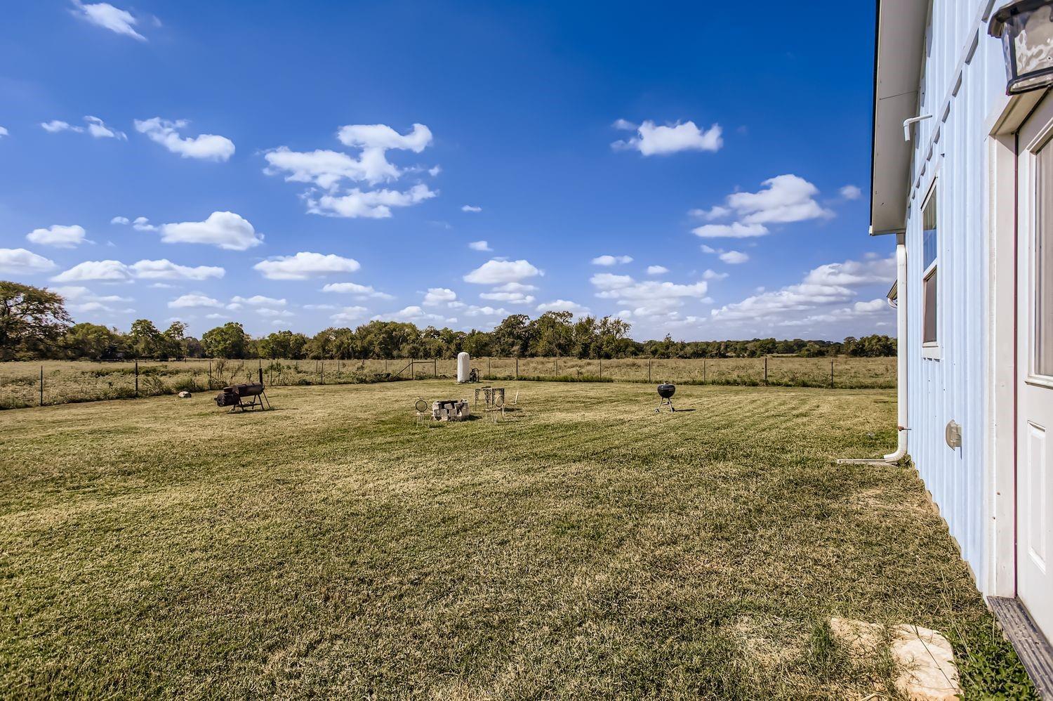 32123 Howell Road, Waller