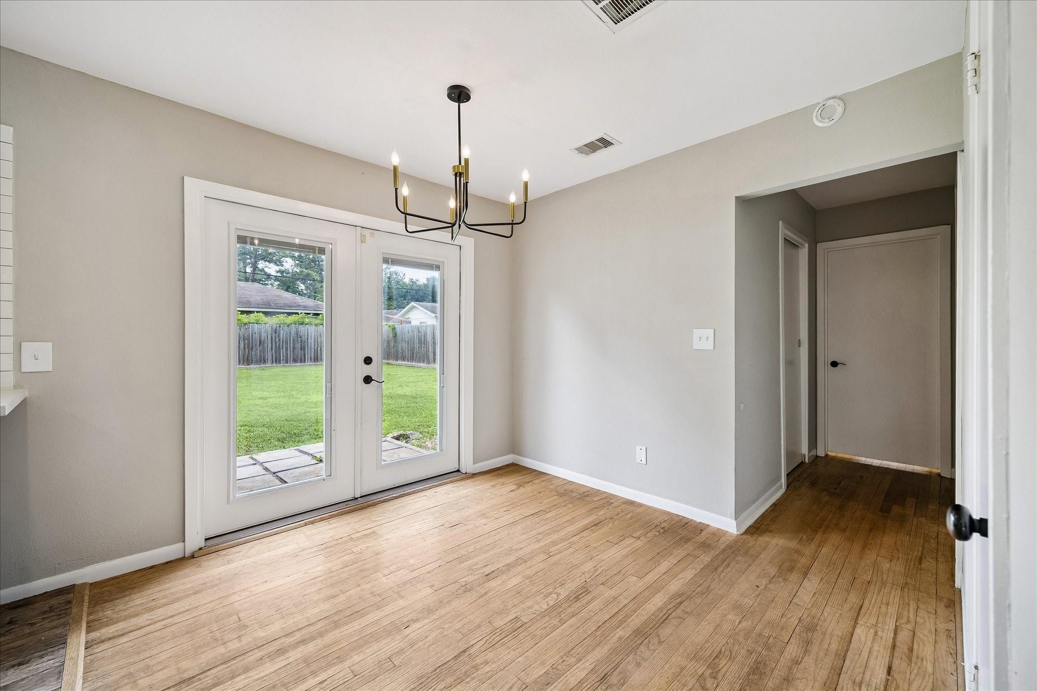 5042 Viking Drive