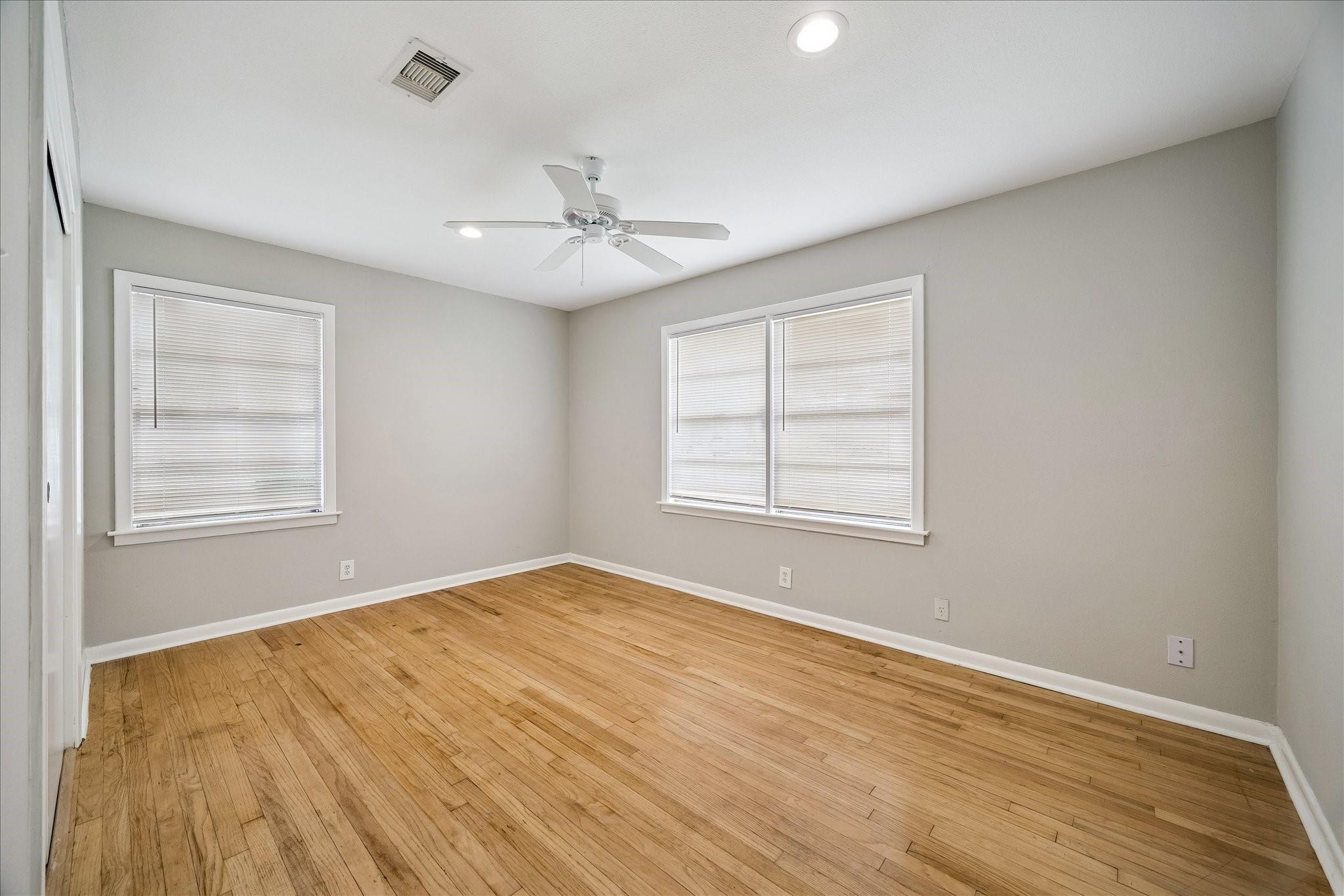 5042 Viking Drive