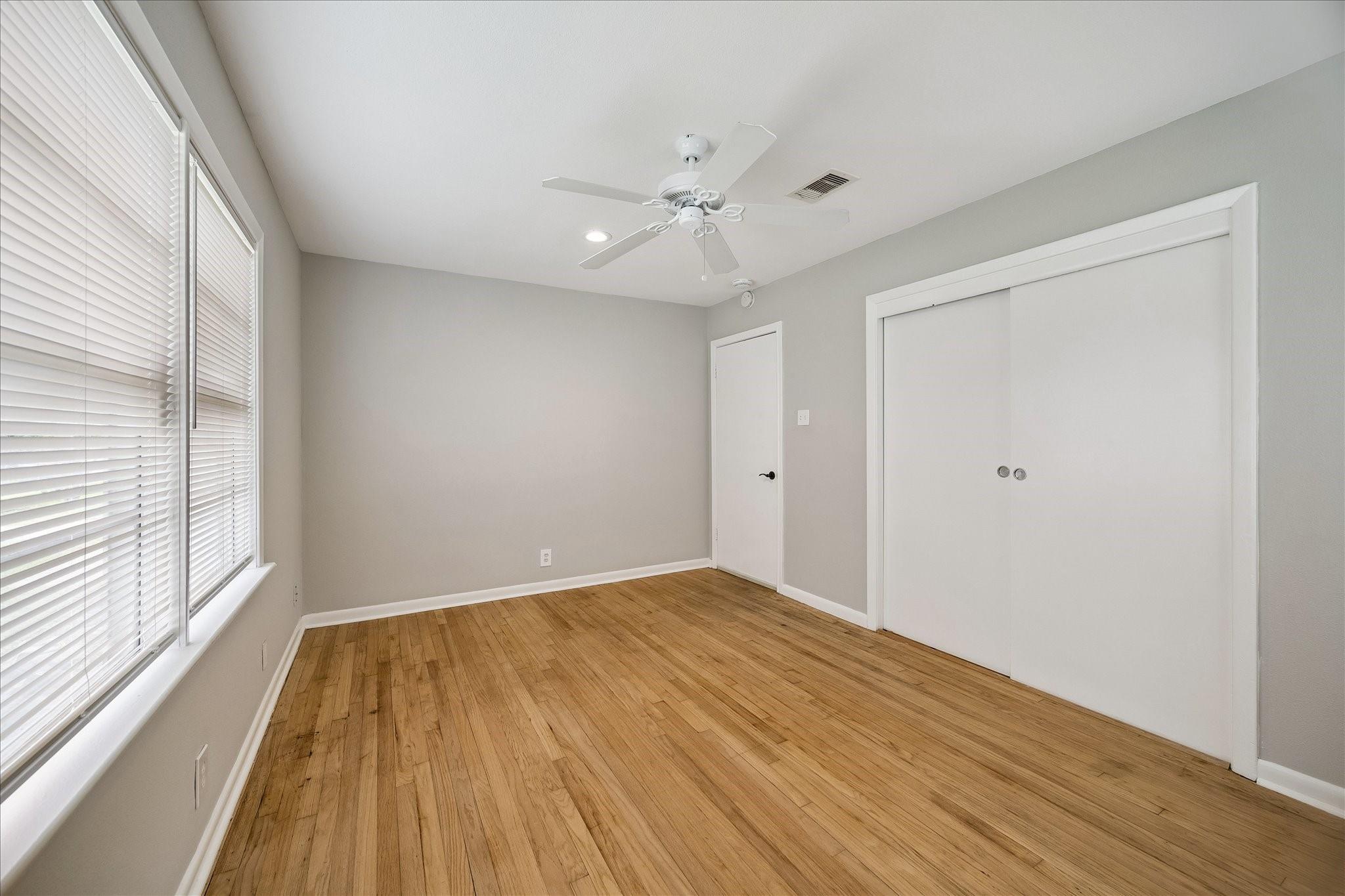 5042 Viking Drive