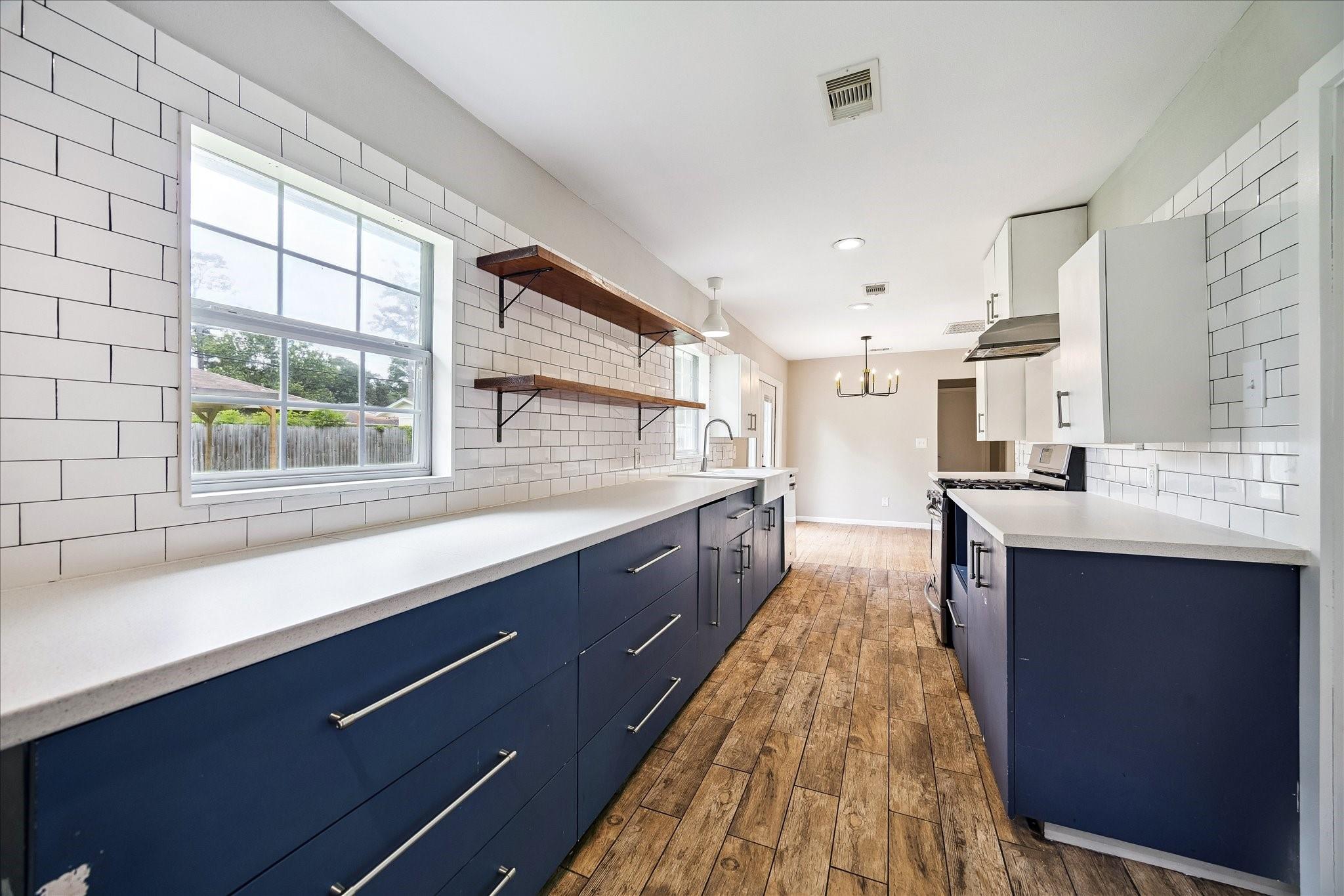 5042 Viking Drive