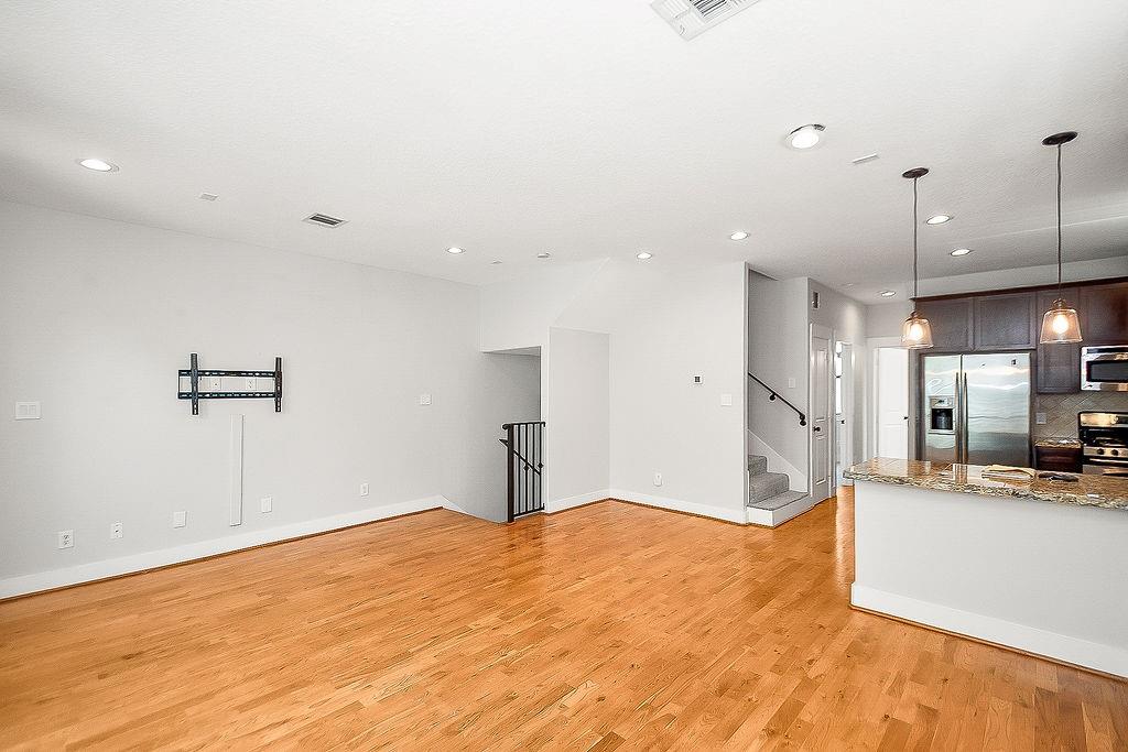 1121 W 17th Street # B
