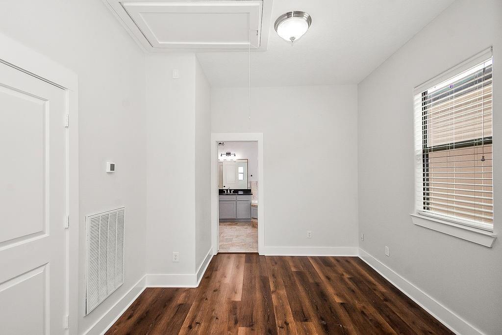 1121 W 17th Street # B