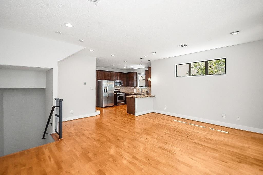 1121 W 17th Street # B