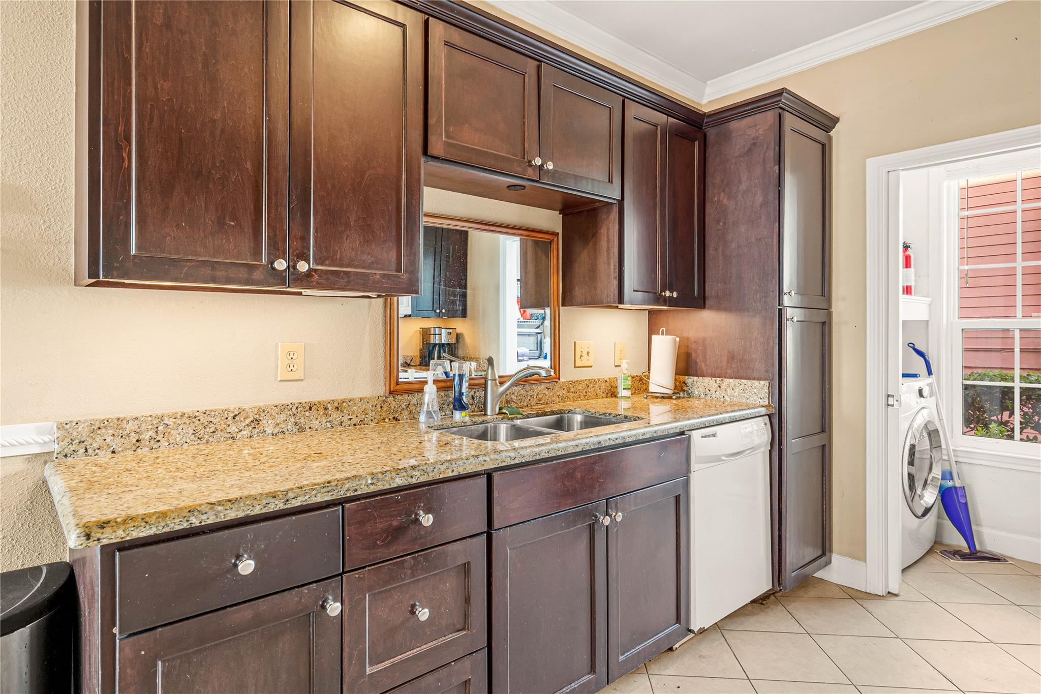 7000 Seawall Boulevard # 611