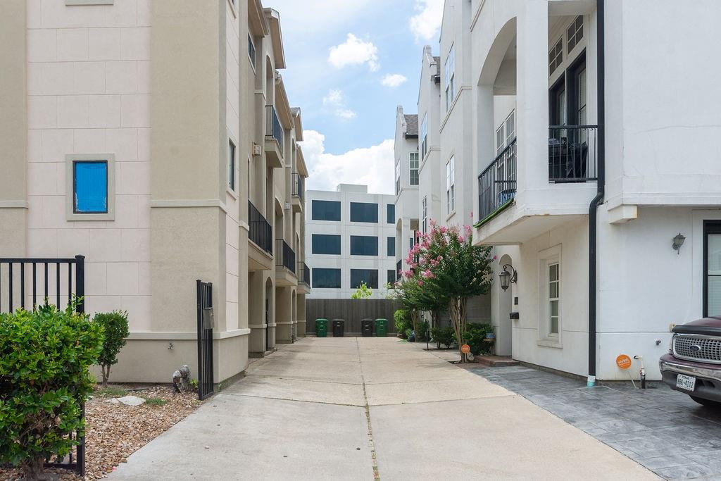 1205 Detering Street