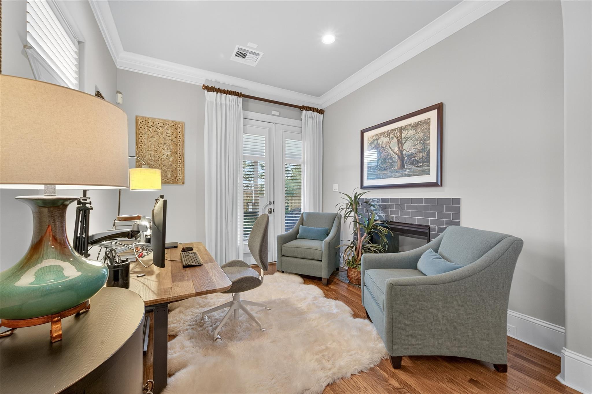 1261 Du Barry Lane