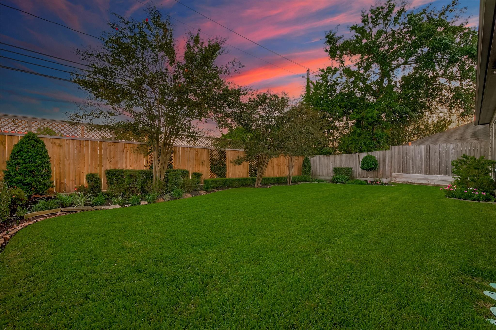 1261 Du Barry Lane