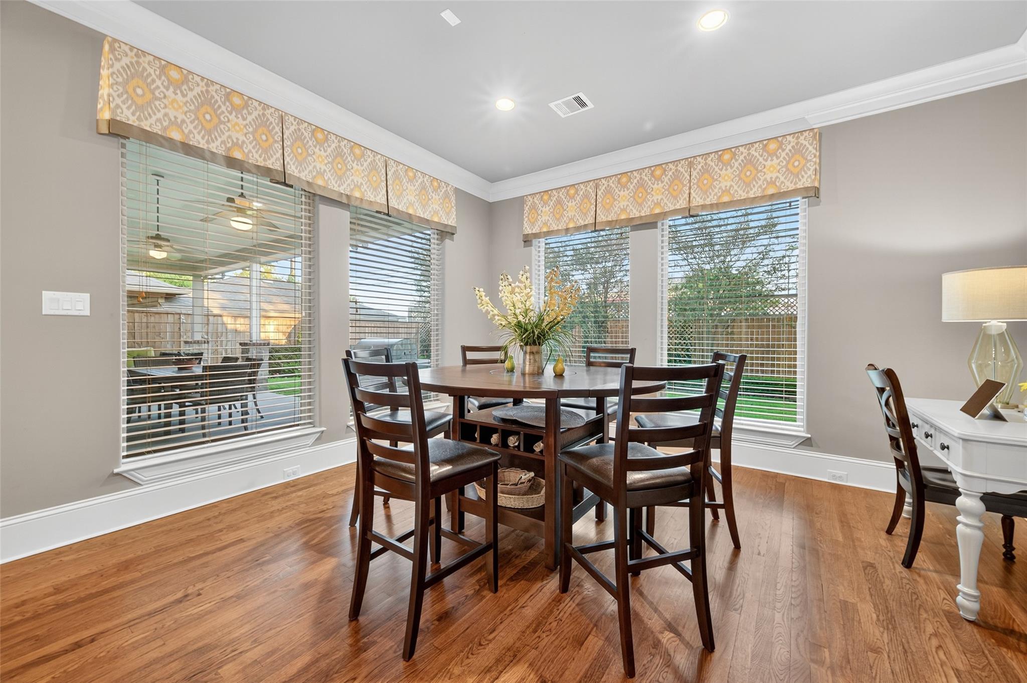 1261 Du Barry Lane