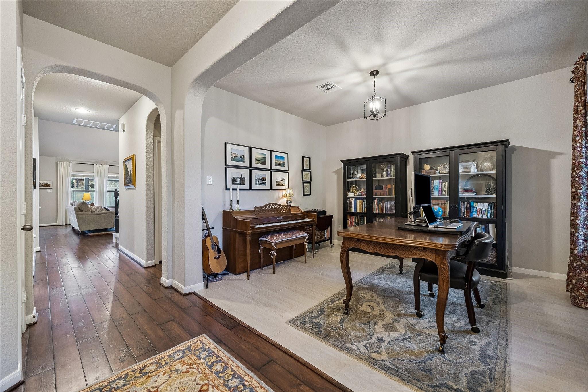 3810 Blaine Oaks Lane