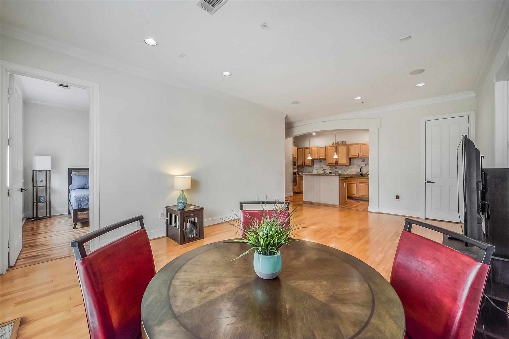 7134 Mapleridge Street # 3C