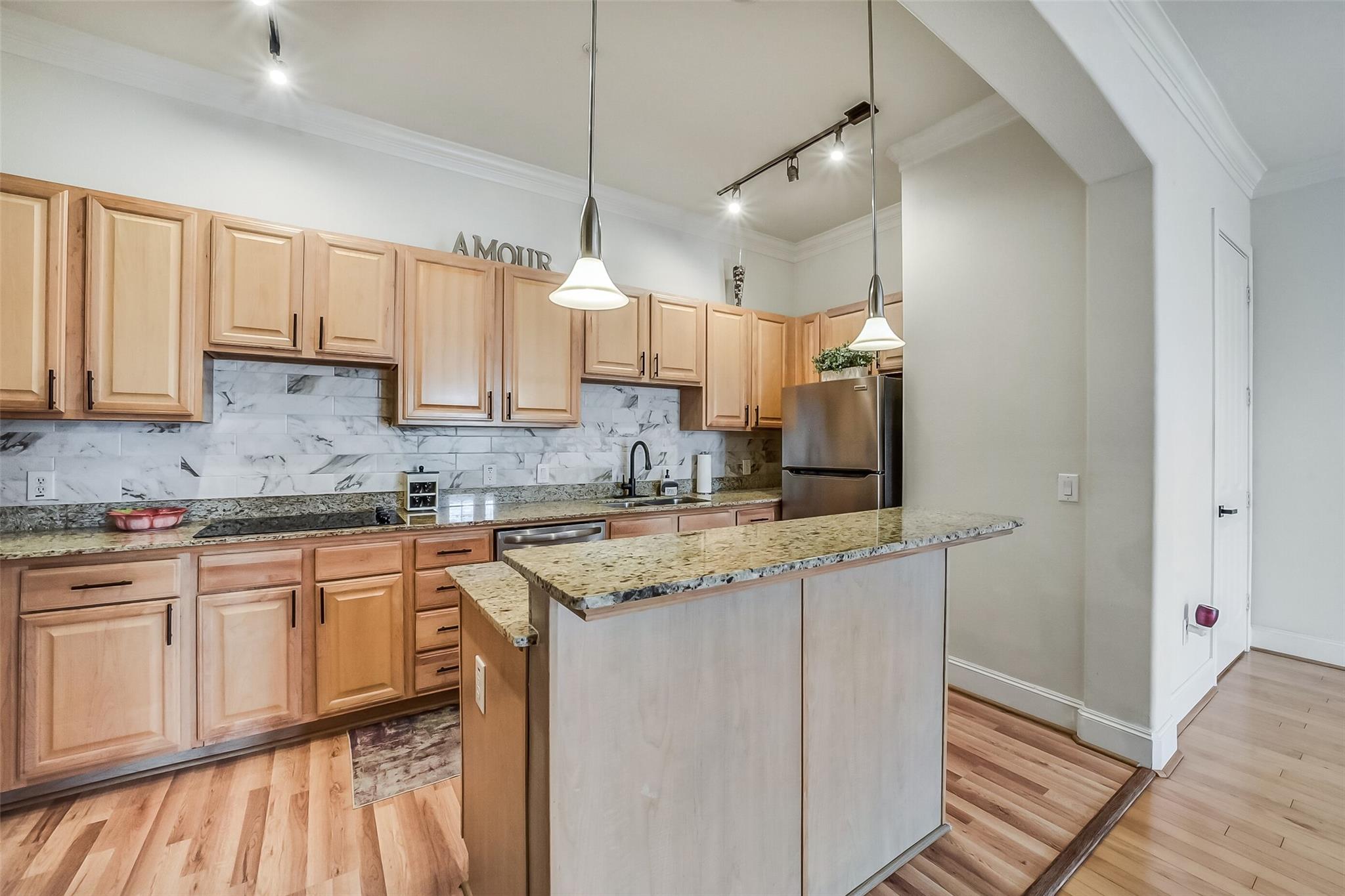 7134 Mapleridge Street # 3C