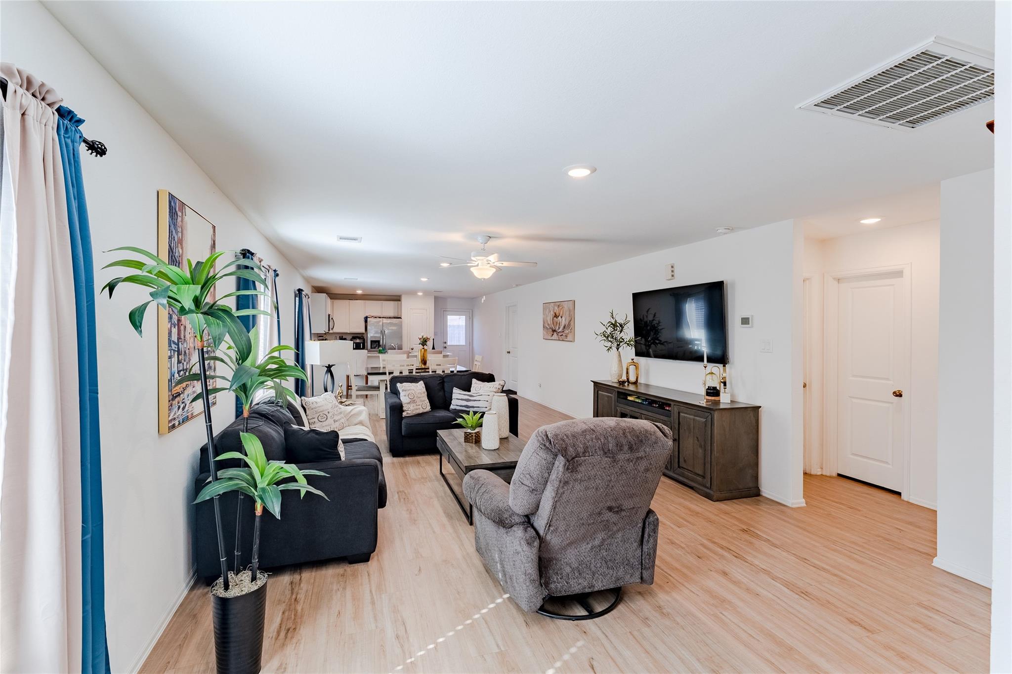 4143 Saltillo Lakes Drive