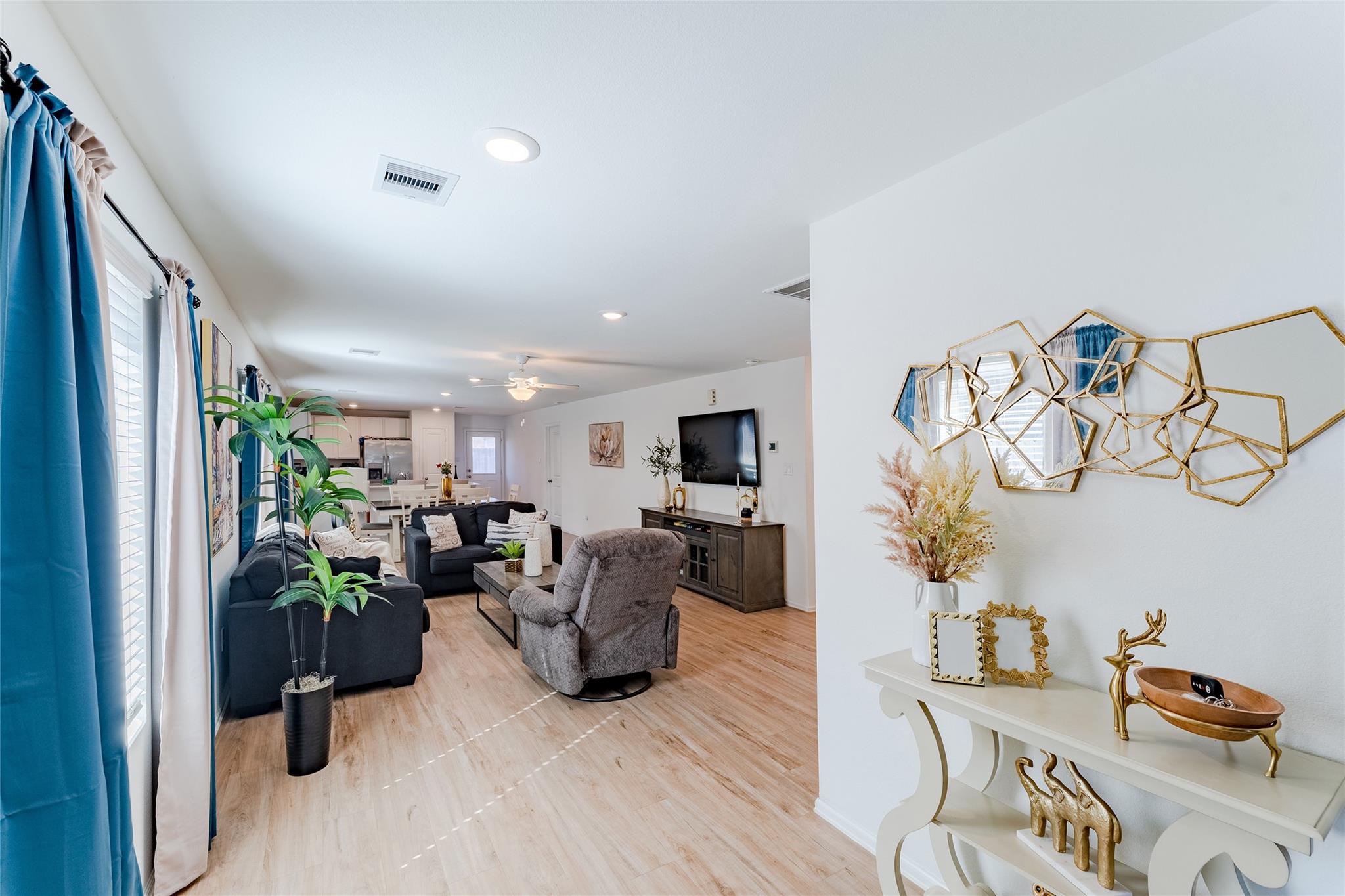 4143 Saltillo Lakes Drive