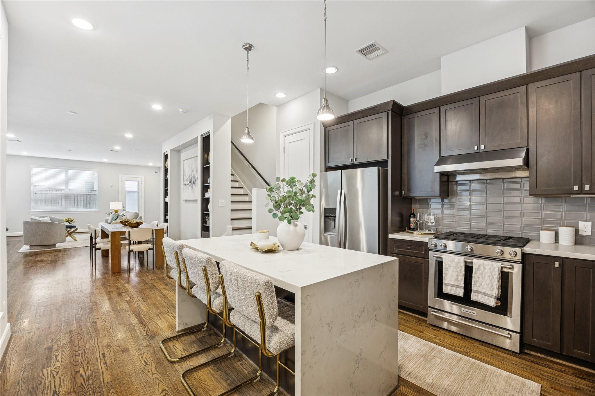 1213 Crockett Street