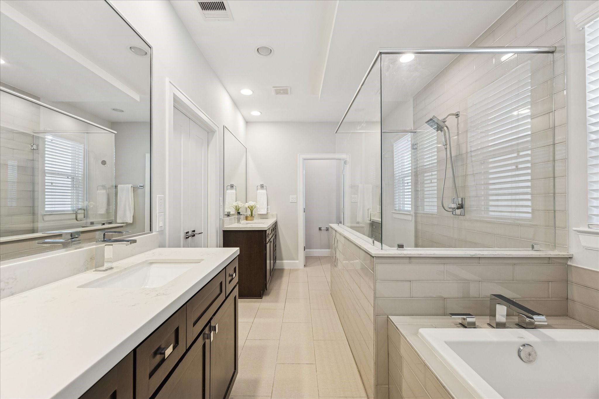 1213 Crockett Street