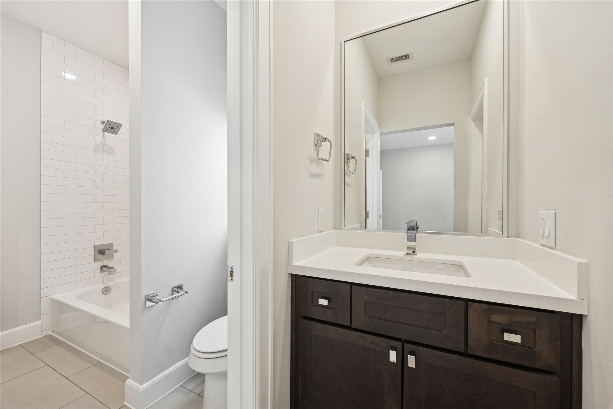 1213 Crockett Street