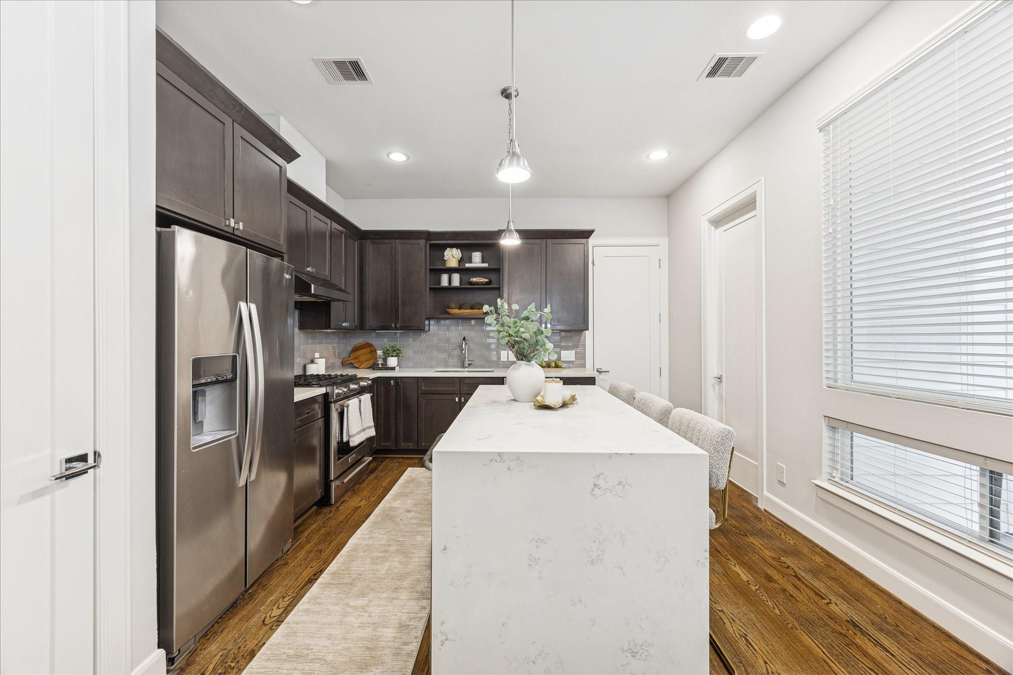 1213 Crockett Street